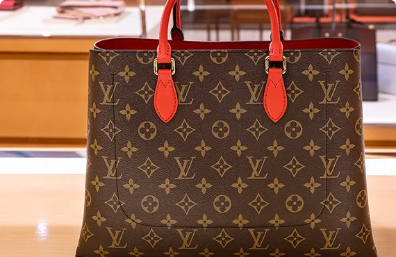 ブランドバッグのイメージ画像